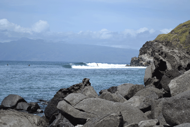 Surf break at Honolua bay